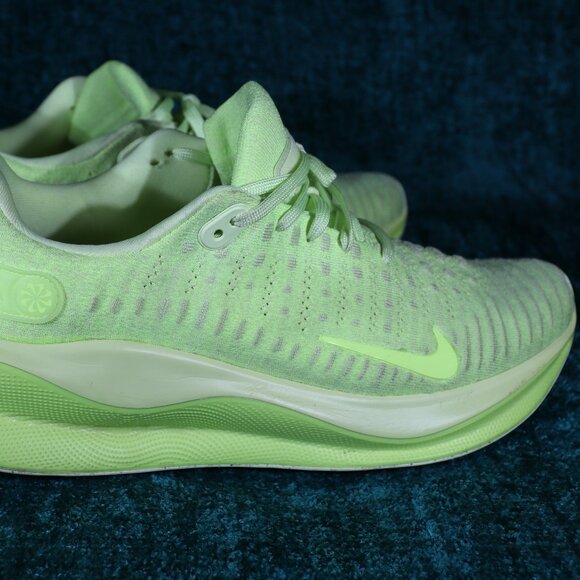 Nike ReactX Infinity Run 4 Volt Size 11.5 Pre Owned - Picture 4 of 10